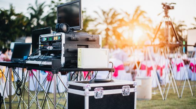 De quels accessoires a-t-on besoin pour organiser une fête ?