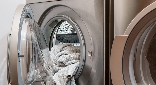 Utiliser un filet de lavage pour prolonger la durée de vie de vos sous-vêtements