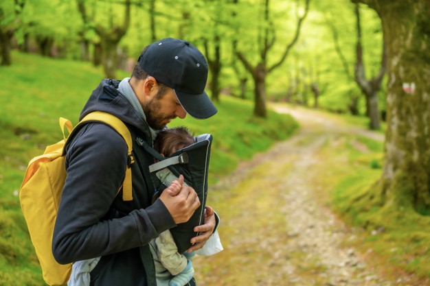 Comment bien choisir son porte-bébé ?