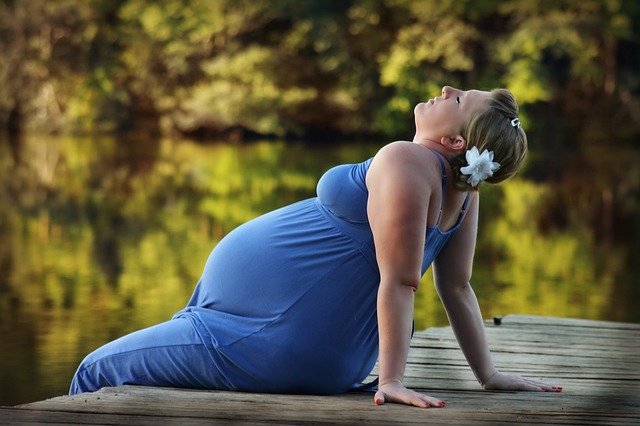 Ballon de grossesse : à quoi ça sert, quels exercices ?
